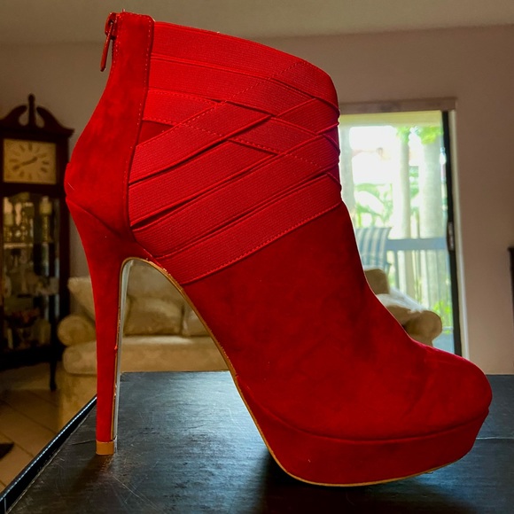 ♥️ VICTORIA’S SECRET COLIN STUART RED ANKLE BOOTS ♥️ NEW — SIZE 9 - Picture 8 of 17